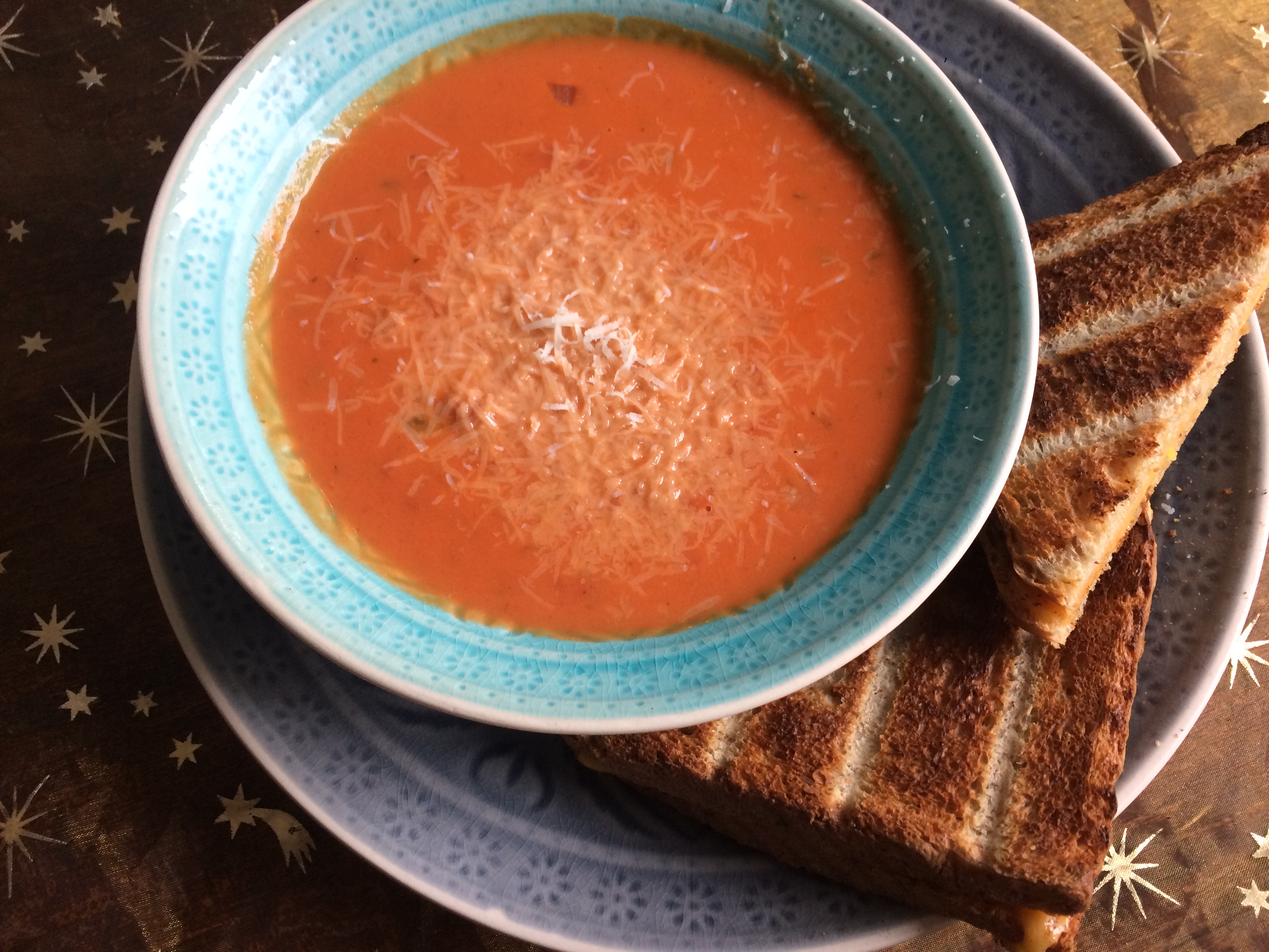 Cremige Tomatensuppe mit Sherry | Juli´s Pink Kitchen Cremige Tomatensuppe mit Sherry | Juli´s Pink Kitchen